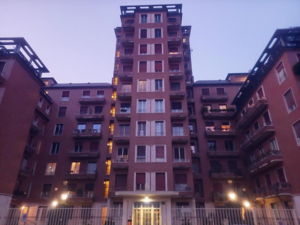 Bilocale 7 Piano Balcone Vista Skyline Milão Exterior foto